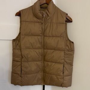 Gap Puffer Vest